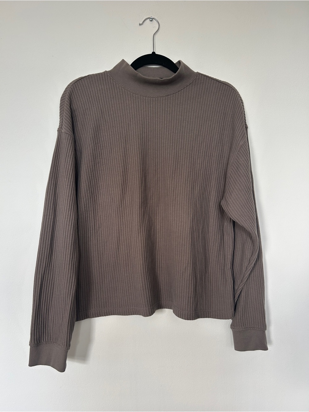 GAP Women's Waffle Knit Mock Neck Sweater - Taupe